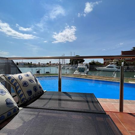 Blau Apartamento Frente A Los Canales Y Las Puestas De Sol De Roses Extérieur photo
