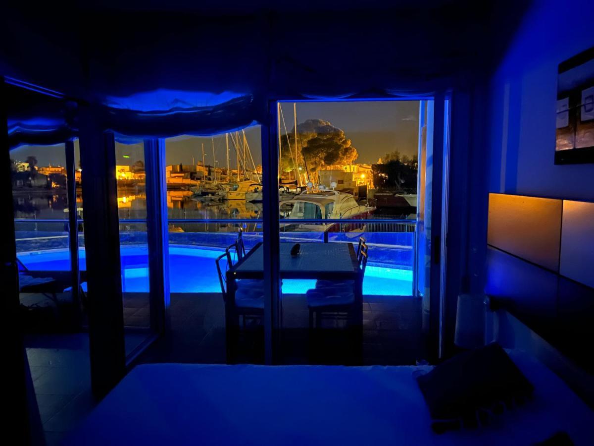 Blau Apartamento Frente A Los Canales Y Las Puestas De Sol De Roses Extérieur photo